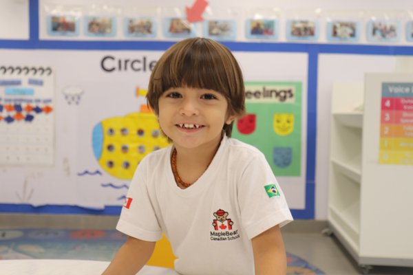 Maple Bear Botafogo - Na Maple Bear, as crianças tornam-se bilíngues de  verdade, sendo capazes de transitar, com conforto e naturalidade, em  ambientes onde tanto o inglês quanto o português são utilizados.